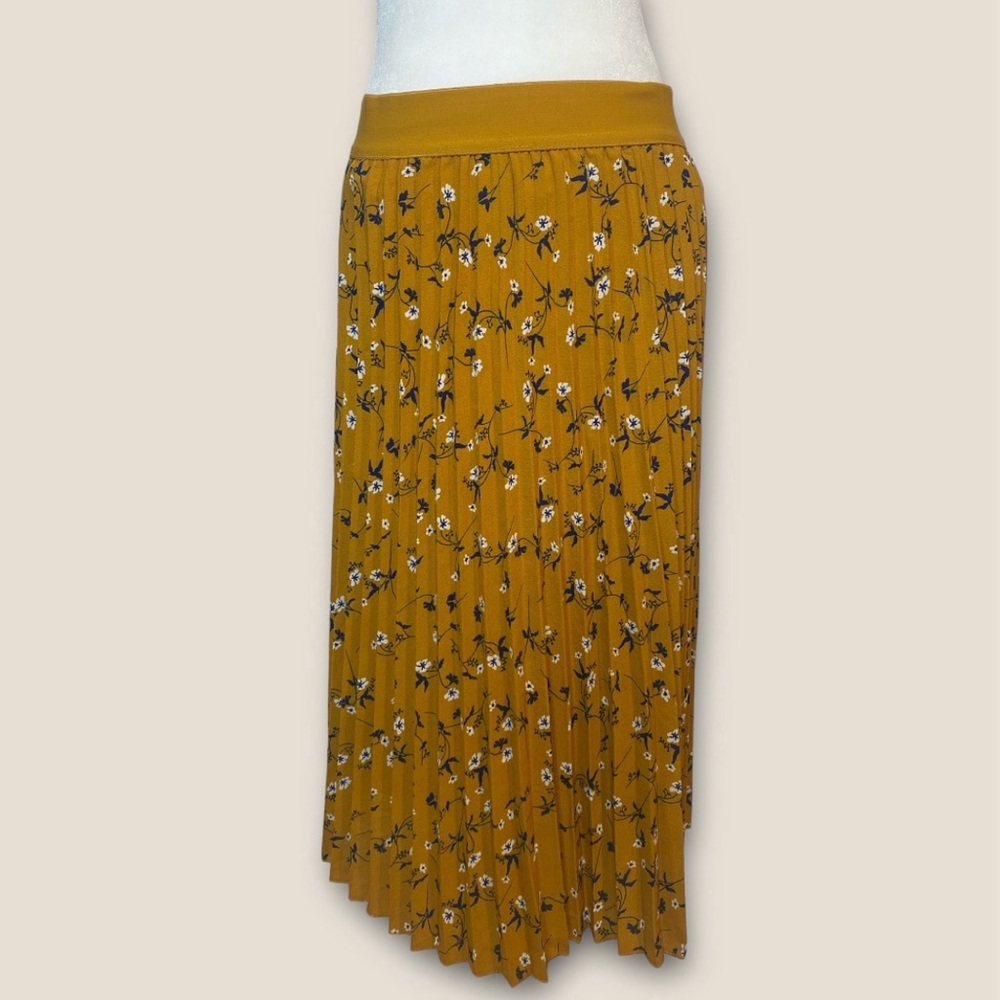 Andi & James Skirt size M.
